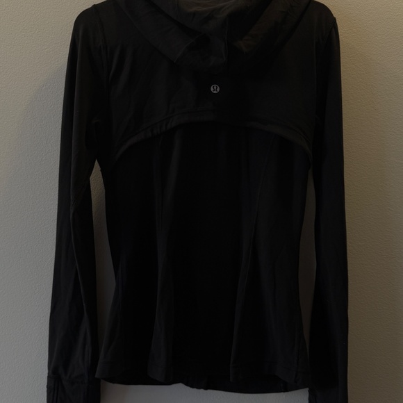 Lululemon Define Hooded Jacket — Nulu Fabric - Picture 2 of 5